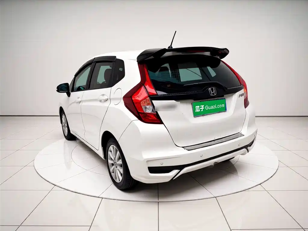 Honda Fit 2018 — фото 5
