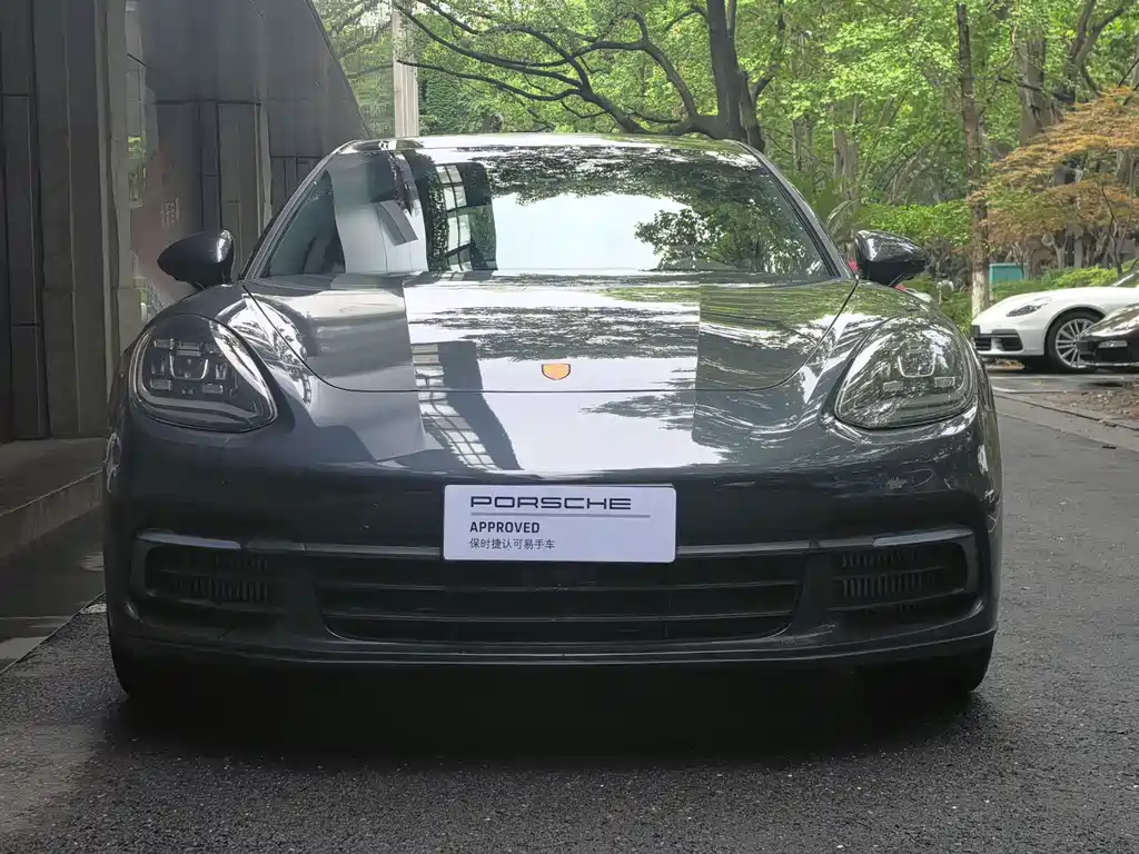 Porsche Panamera 2020