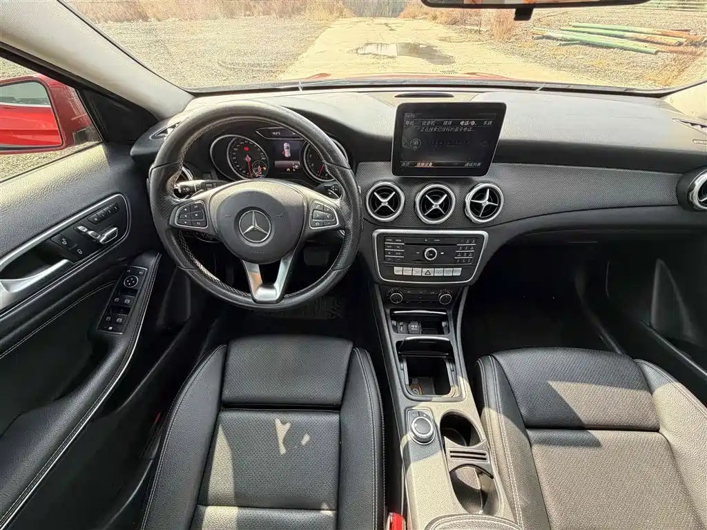 Mercedes-Benz GLA 2017 — фото 9