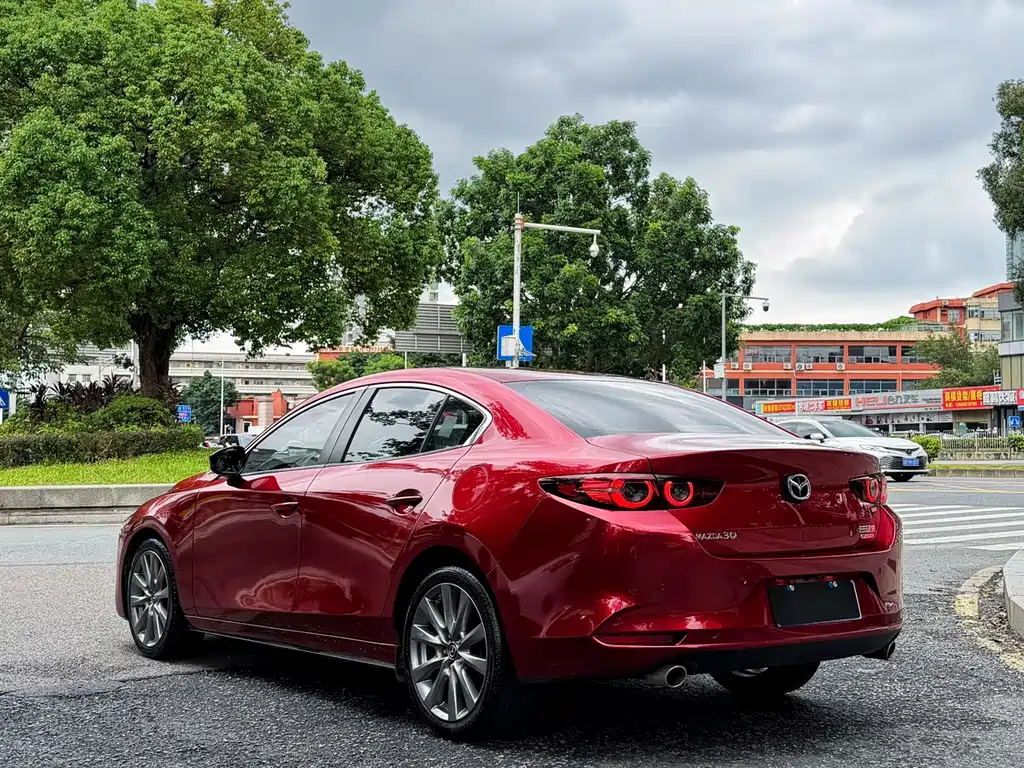 Mazda 3 Axela 2021