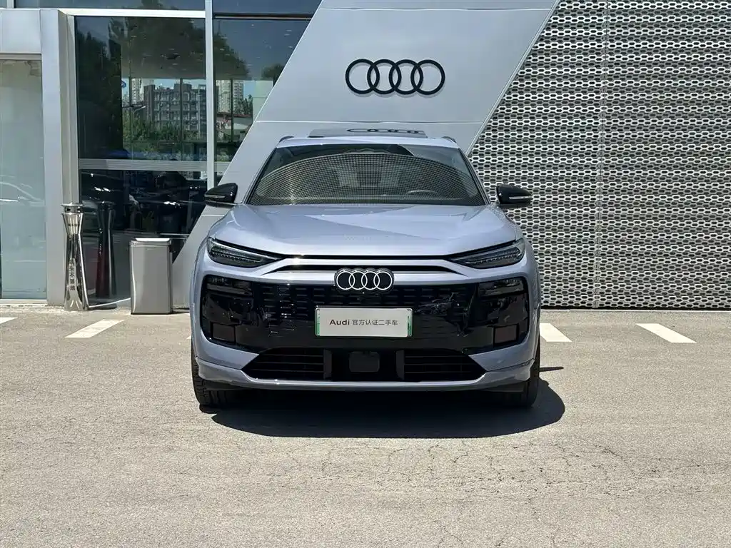 Audi Q6L e-tron 2025 — фото 2