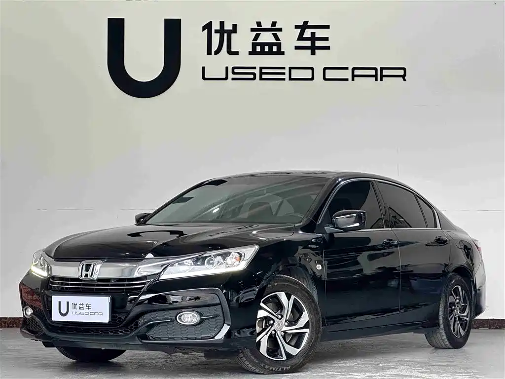 Honda Accord 2018 — фото 1