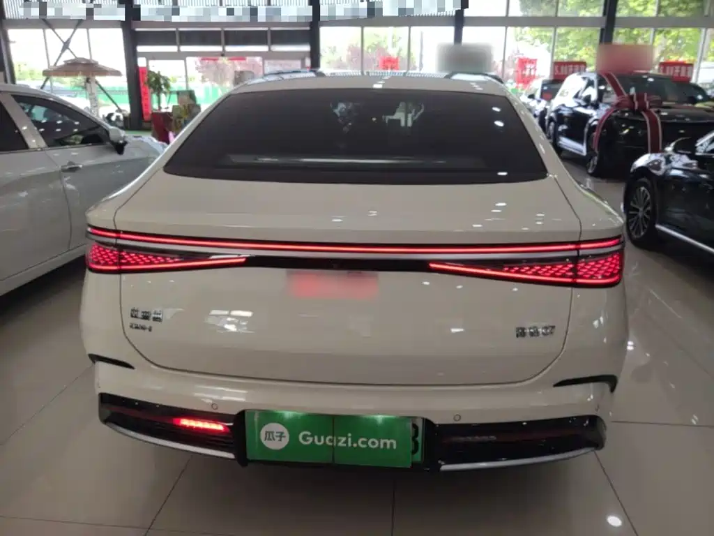 BYD Seal 07 DM-i 2025 — фото 6