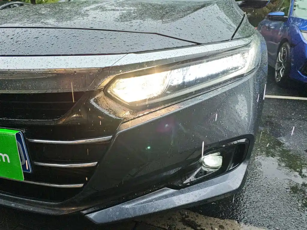 Honda Accord 2022 — фото 16