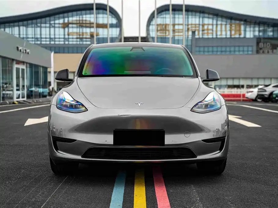 Tesla Model Y 2022 — фото 2