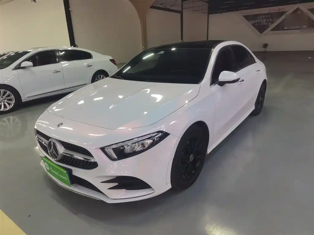 Mercedes-Benz A-Class 2021 — фото 2
