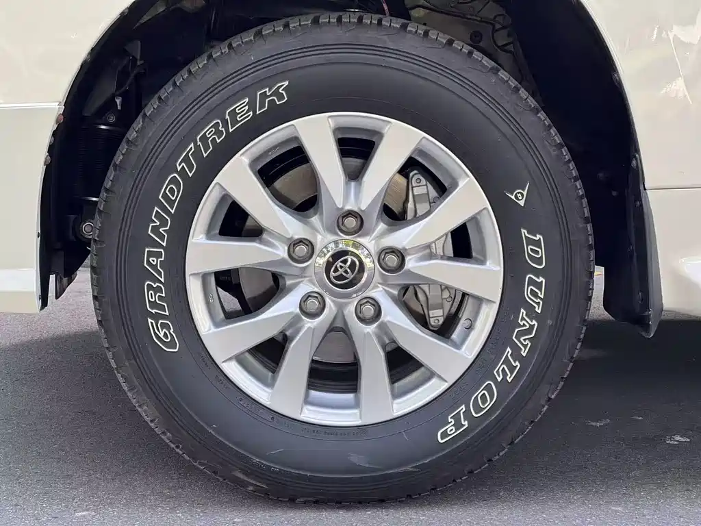 Toyota Land Cruiser 2019 — фото 10