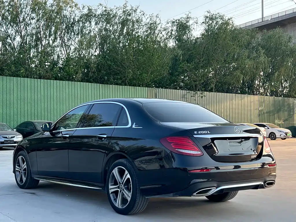 Mercedes-Benz E-Class 2018 — фото 6