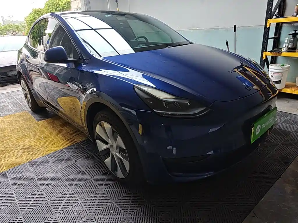 Tesla Model Y 2023 — фото 4
