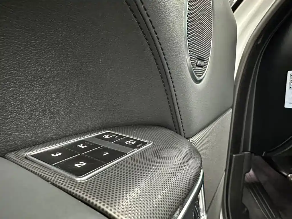 Land Rover Sport 2015 — фото 15