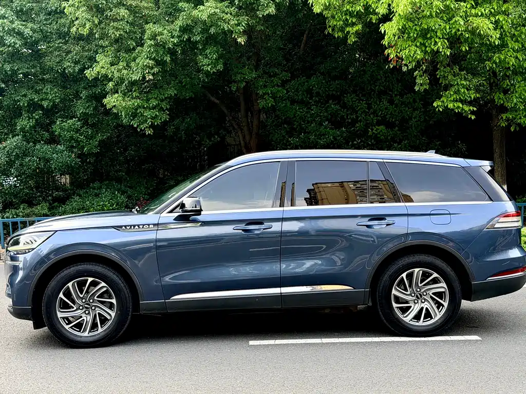 Lincoln Aviator 2020 — фото 3