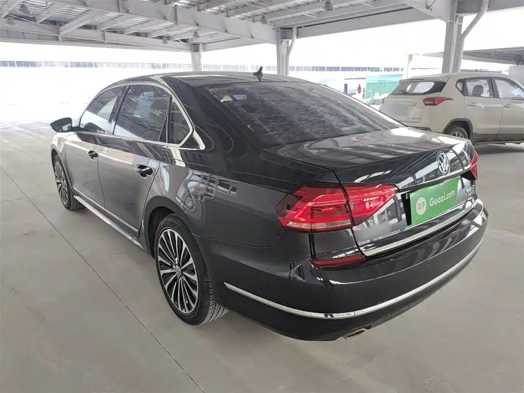 Volkswagen Passat 2016 — фото 23