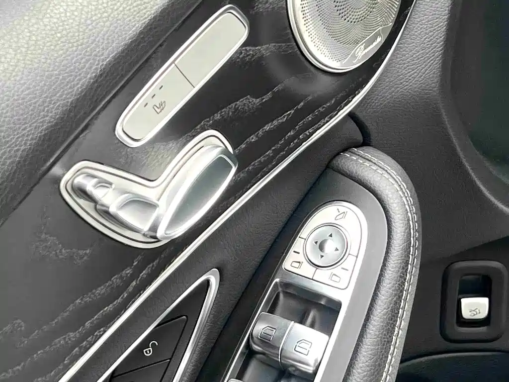 Mercedes-Benz C-Class 2019