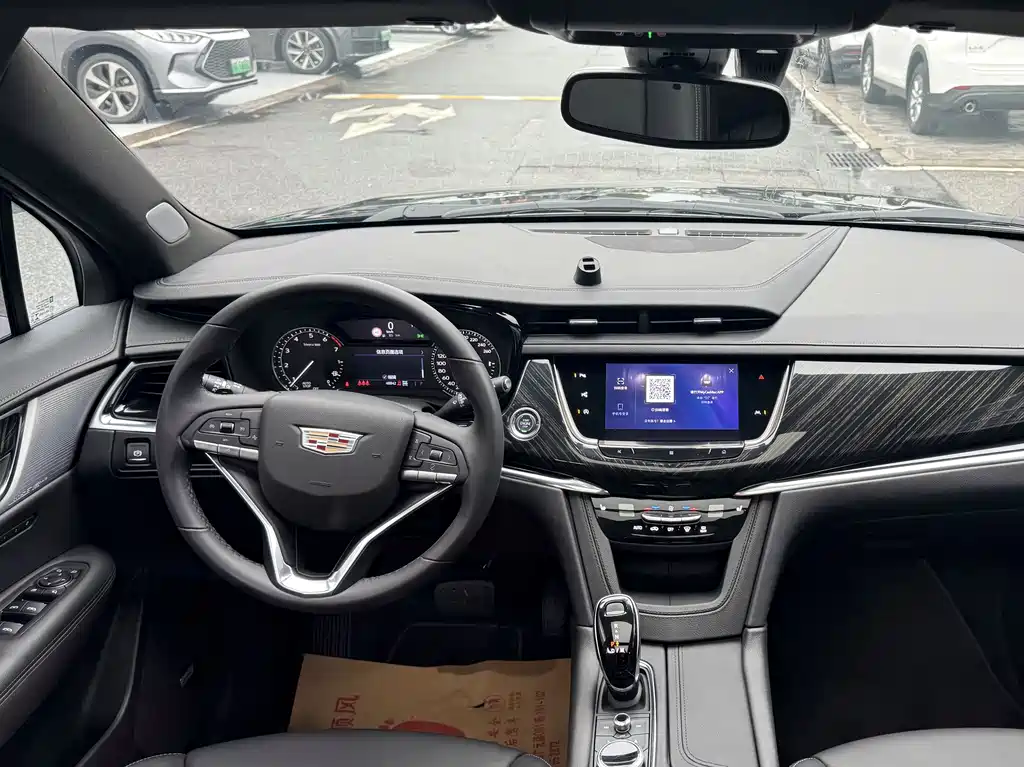 Cadillac XT6 2020 — фото 11