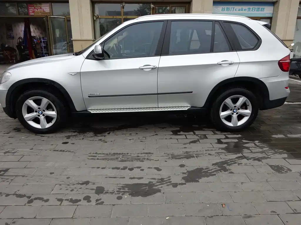 BMW X5 2011 — фото 11