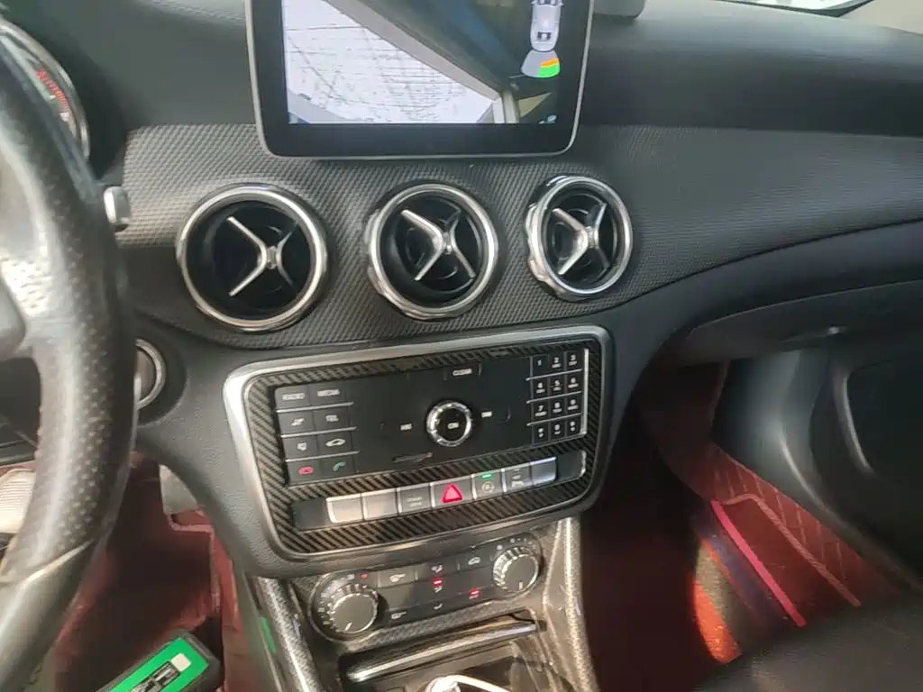 Mercedes-Benz GLA 2018 — фото 13