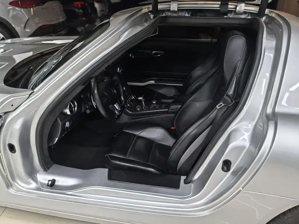 Mercedes-Benz SLS AMG 2013