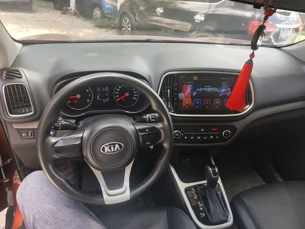 Kia KX3 Proud Running 2017 — фото 10