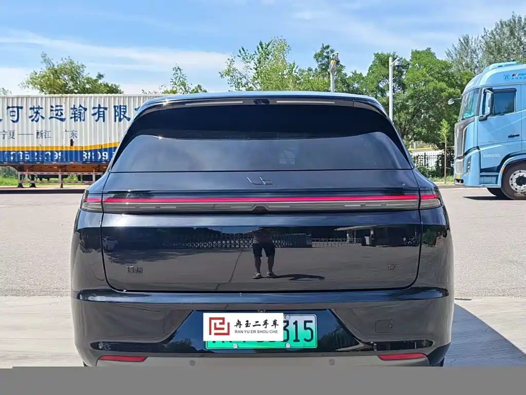 Li Auto Li L7 2024