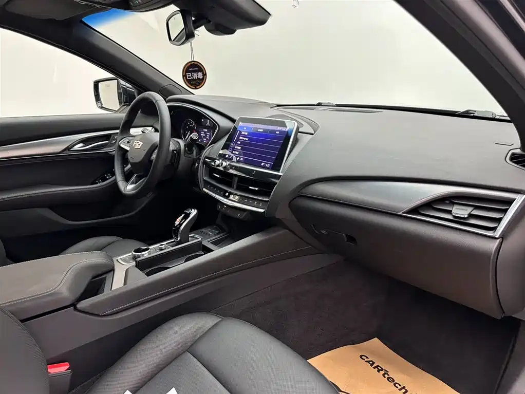 Cadillac CT5 2021 — фото 11