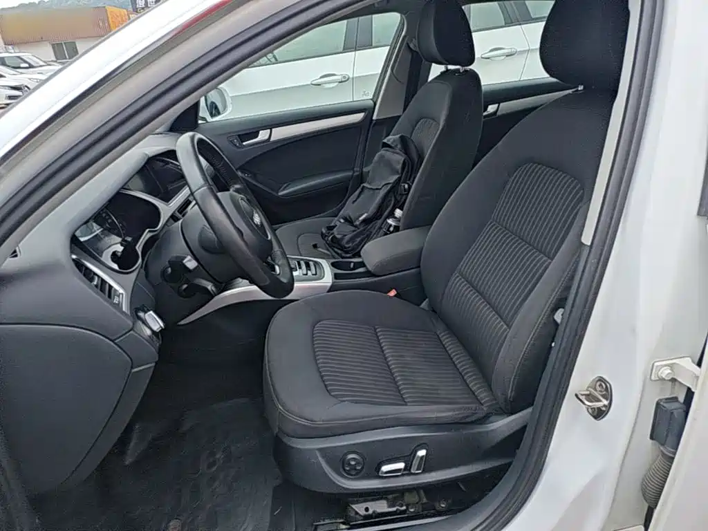 Audi A4L 2015 — фото 15