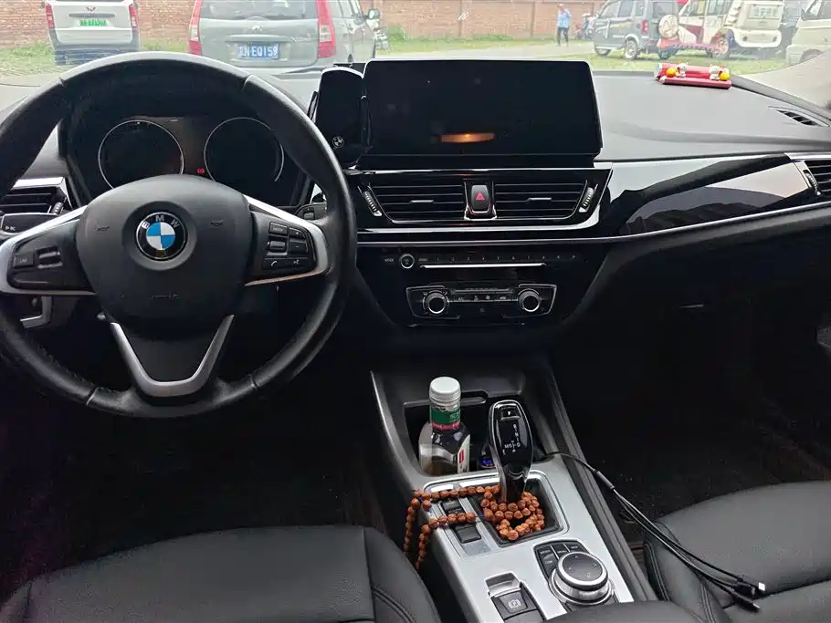 BMW 1 Series 2021 — фото 12