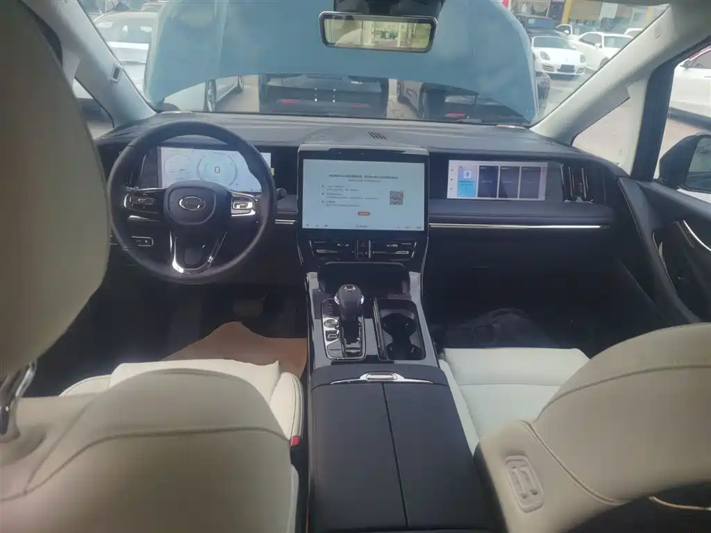 GAC Motor Trumpchi E9 2025 — фото 6