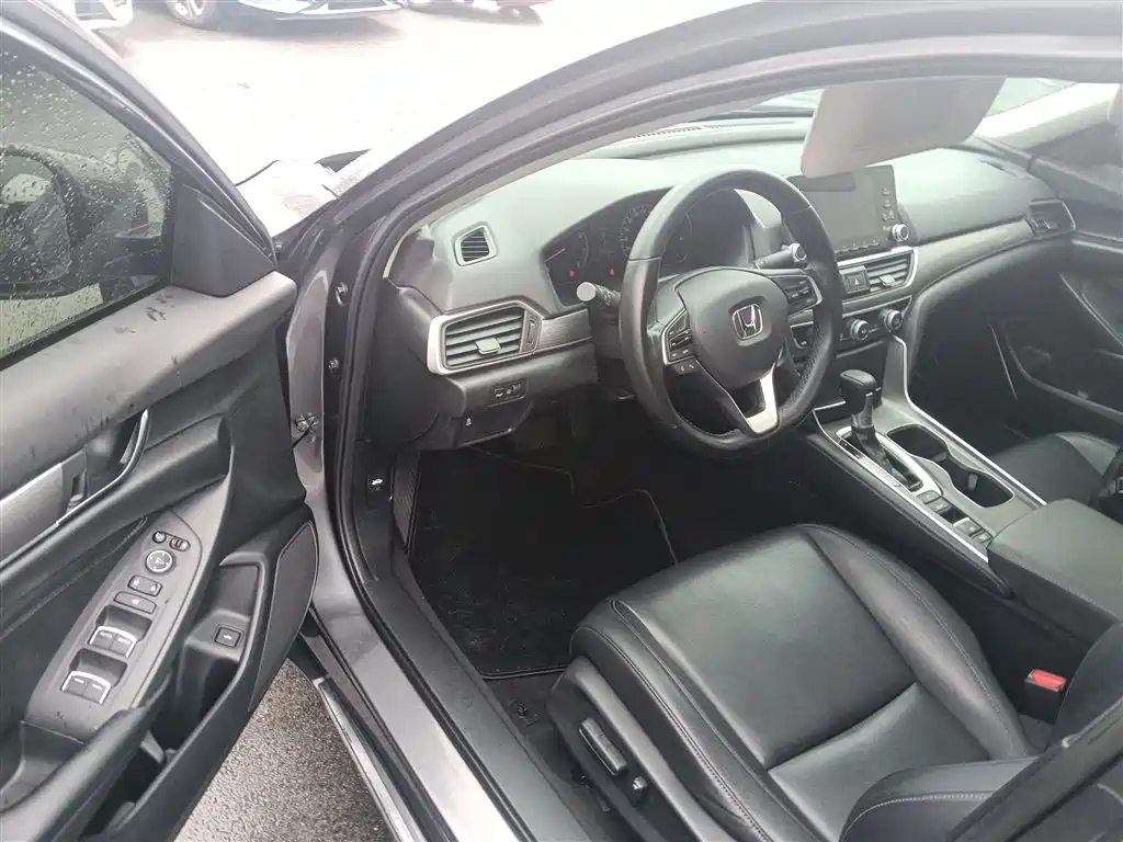 Honda Accord 2021 — фото 16