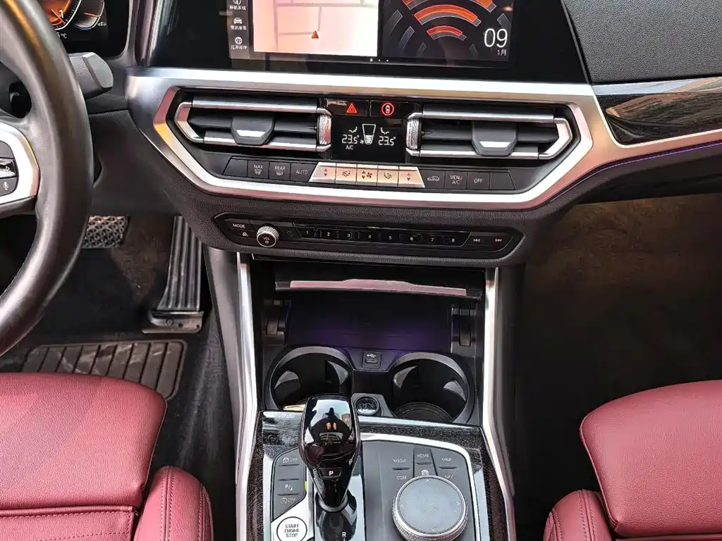 BMW 3 Series 2022 — фото 10