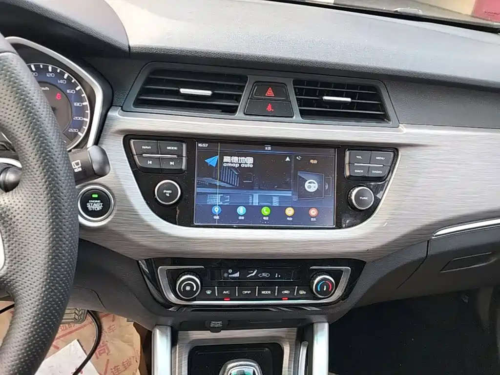 Geely Vision X3 2018 — фото 13