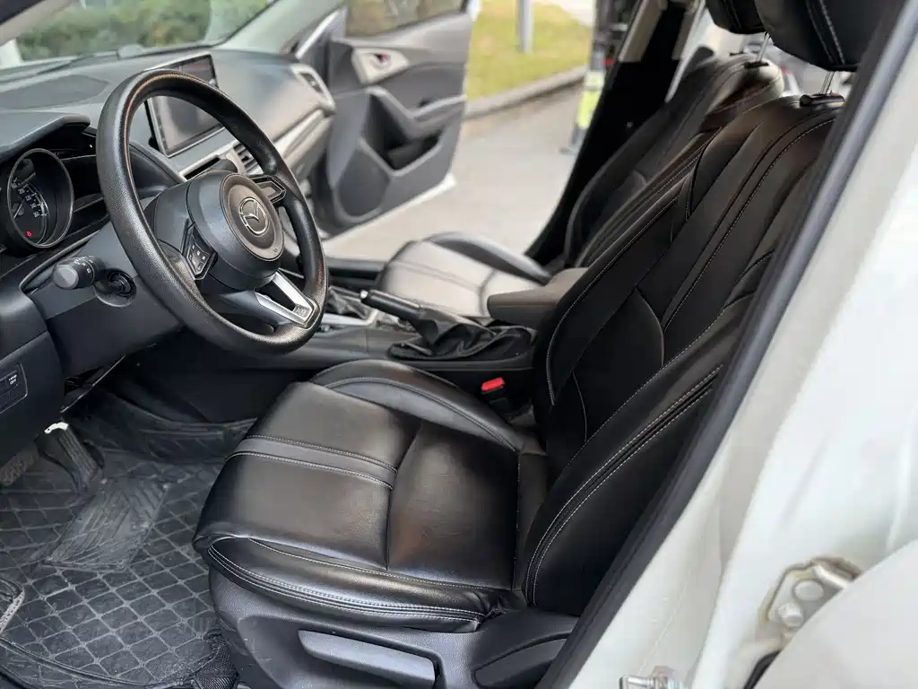 Mazda 3 Axela 2019