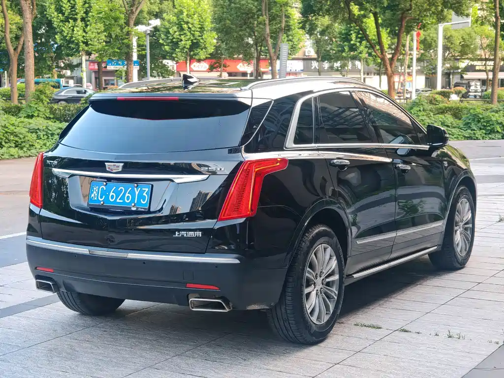 Cadillac XT5 2018 — фото 9