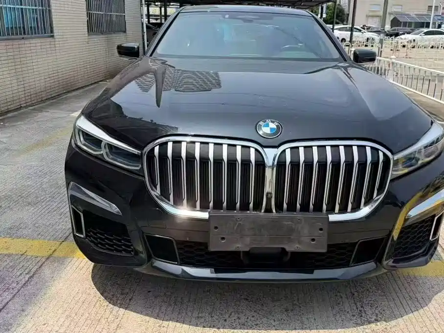 BMW 7 Series 2021