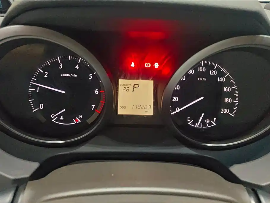 Toyota Prado 2015 — фото 14