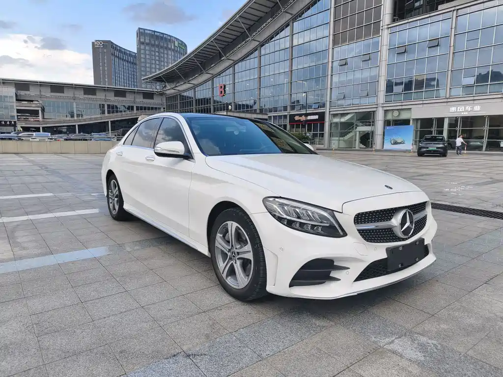 Mercedes-Benz C-Class 2020 — фото 3