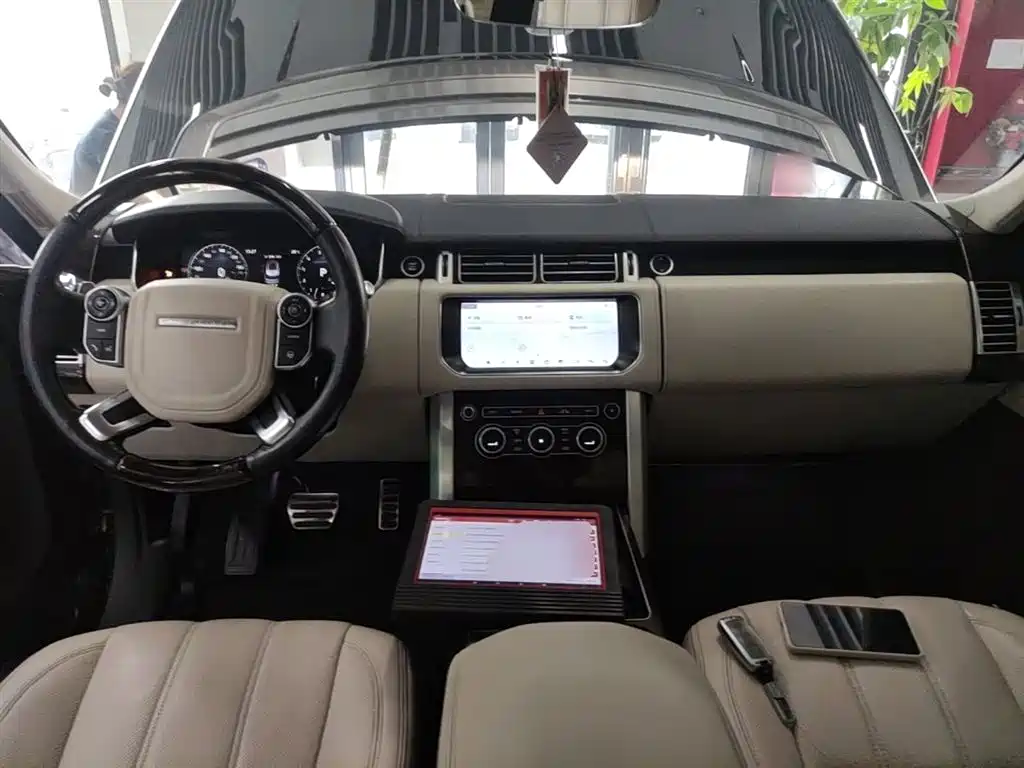 Land Rover Range Rover 2017 — фото 10