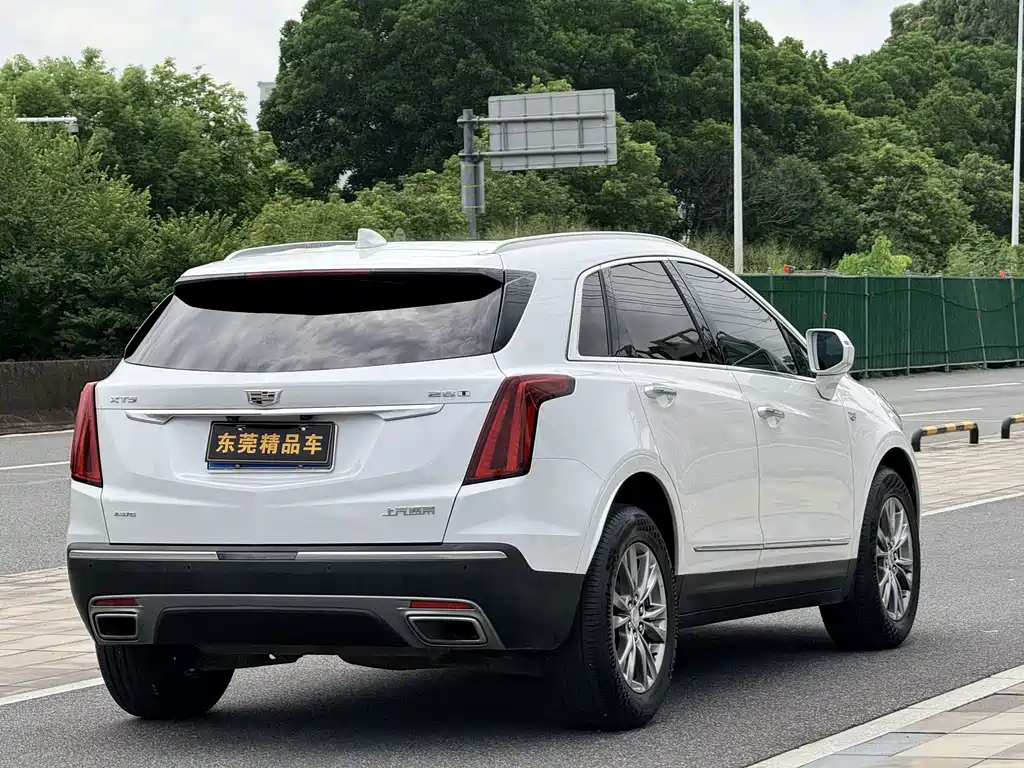 Cadillac XT5 2020 — фото 6