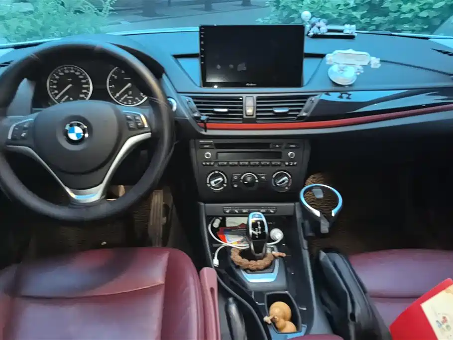 BMW X1 2015 — фото 12