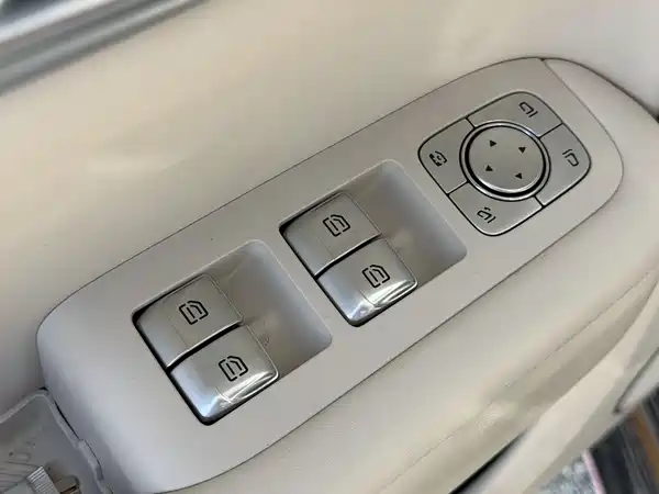 Li Auto L9 2023