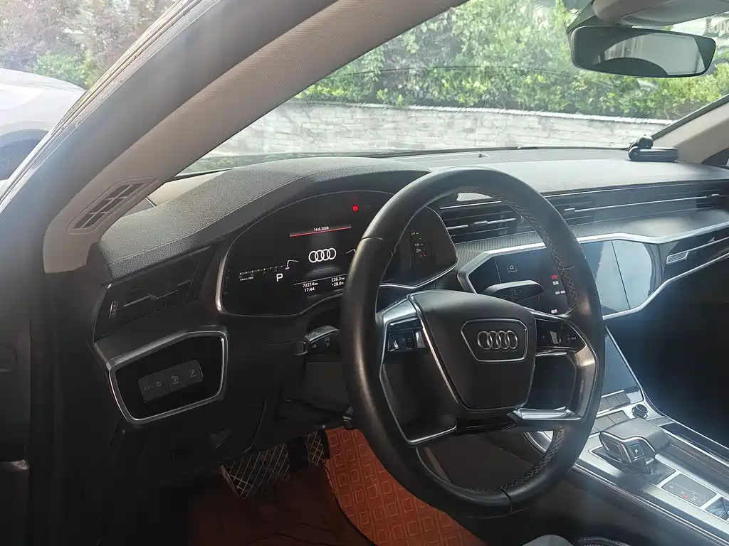 Audi A7L 2022 — фото 4