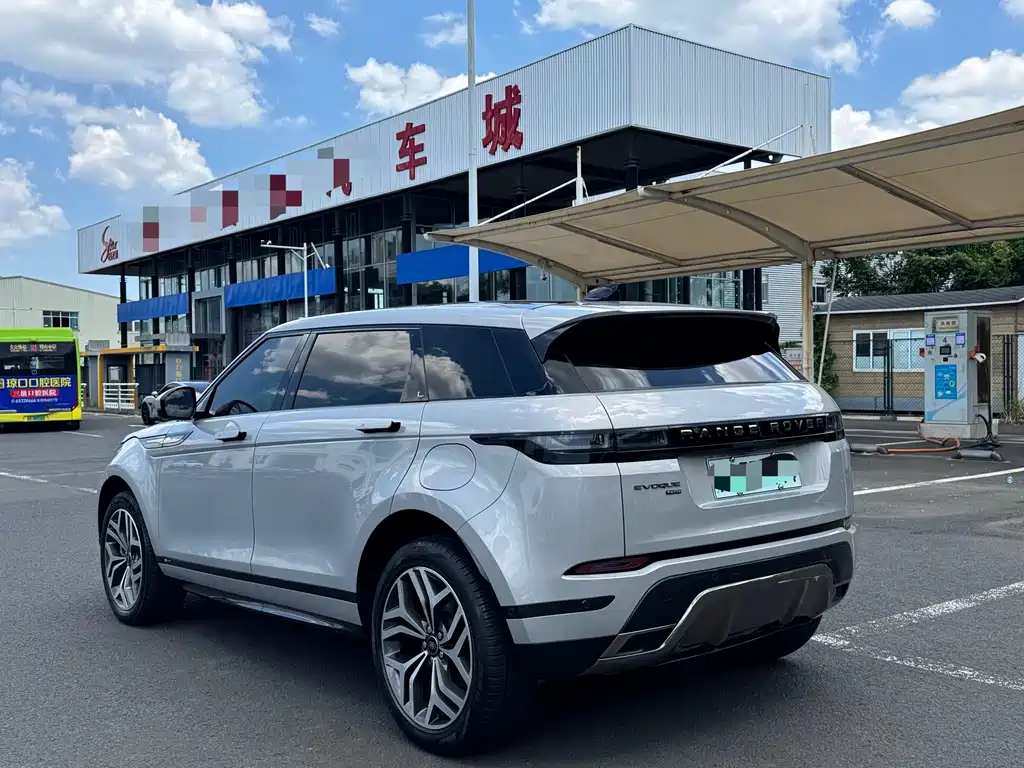 Land Rover Evoque PHEV 2022 — фото 8