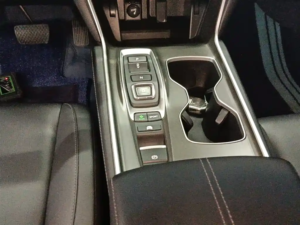 Honda Accord 2022 — фото 14