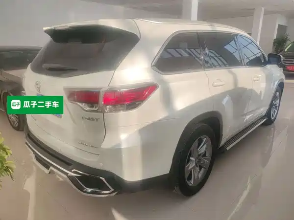 Toyota Highlander 2017
