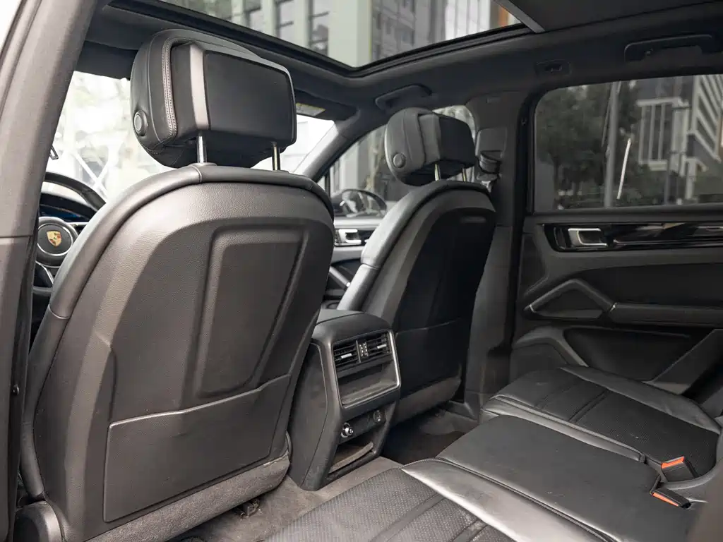Porsche Cayenne 2018 — фото 12