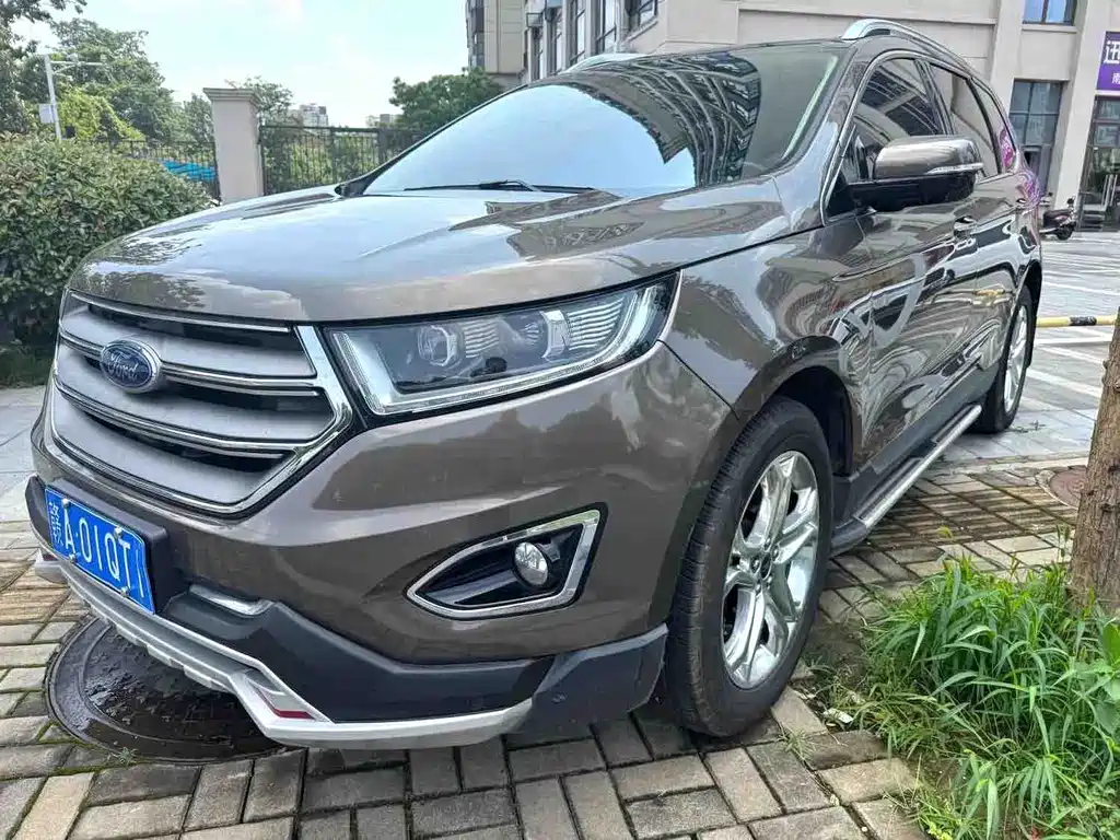 Ford Edge 2017 — фото 1