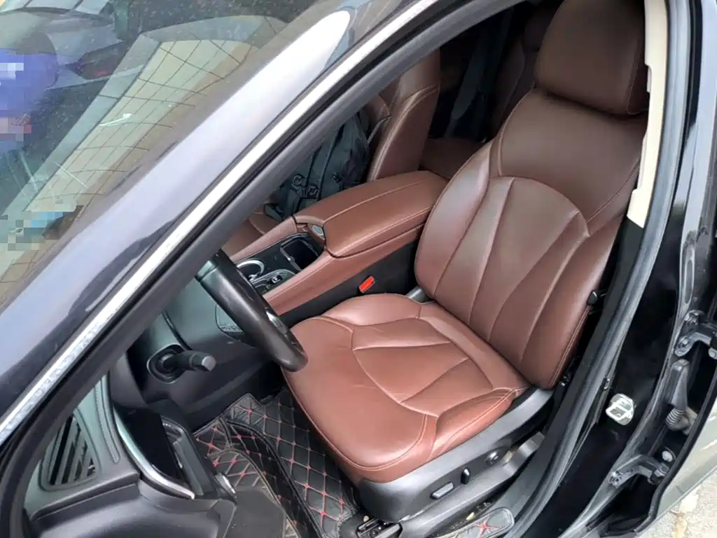 Buick Envision Plus 2018 — фото 15