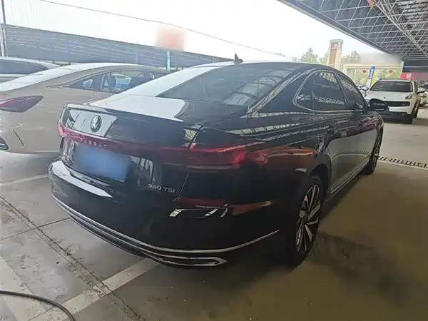 Volkswagen Passat 2025