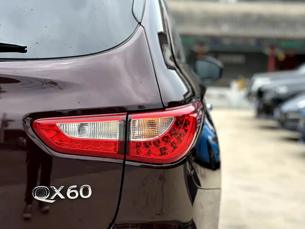 Infiniti QX60 2016 — фото 33