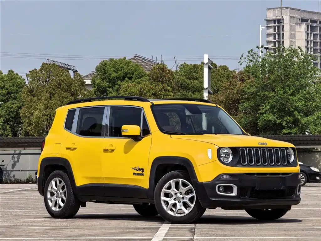 Jeep Renegade 2018 — фото 24