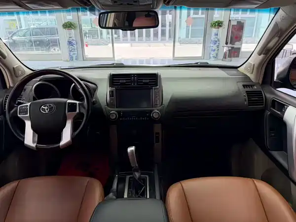 Toyota Prado 2010